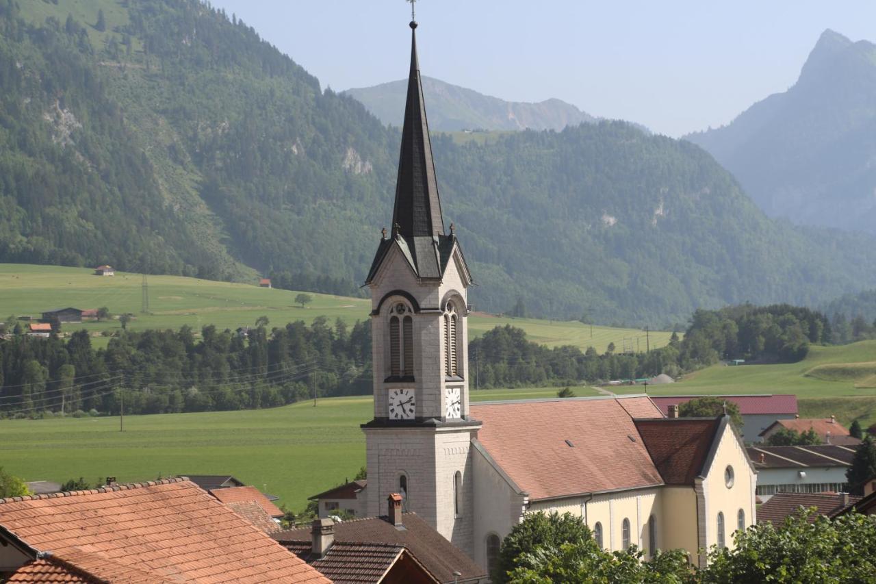 Auberge De L'Ange Albeuve Kültér fotó