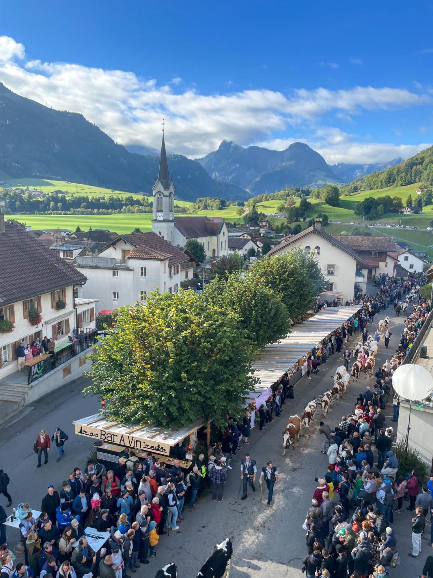 Auberge De L'Ange Albeuve Kültér fotó