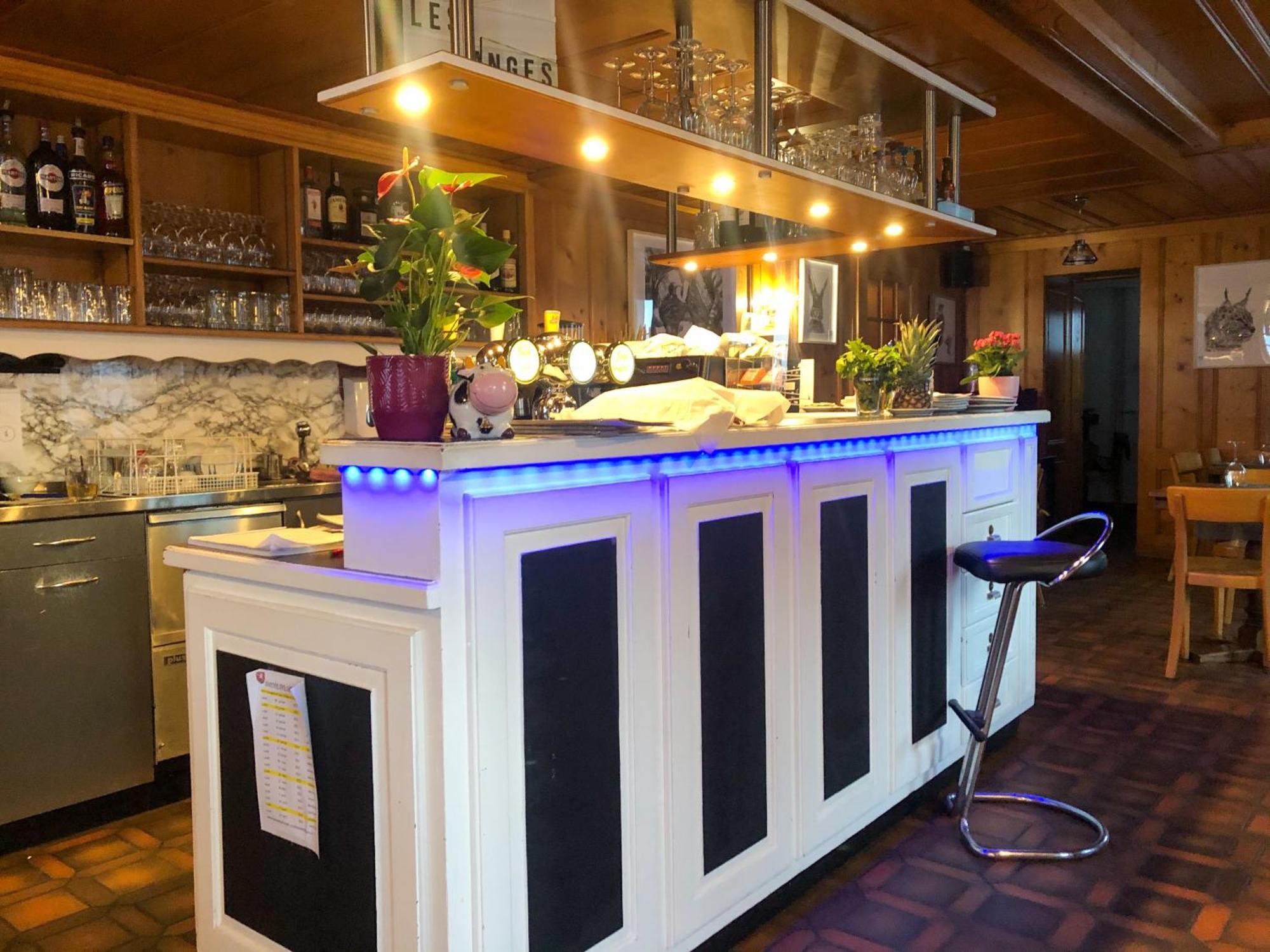 Auberge De L'Ange Albeuve Kültér fotó
