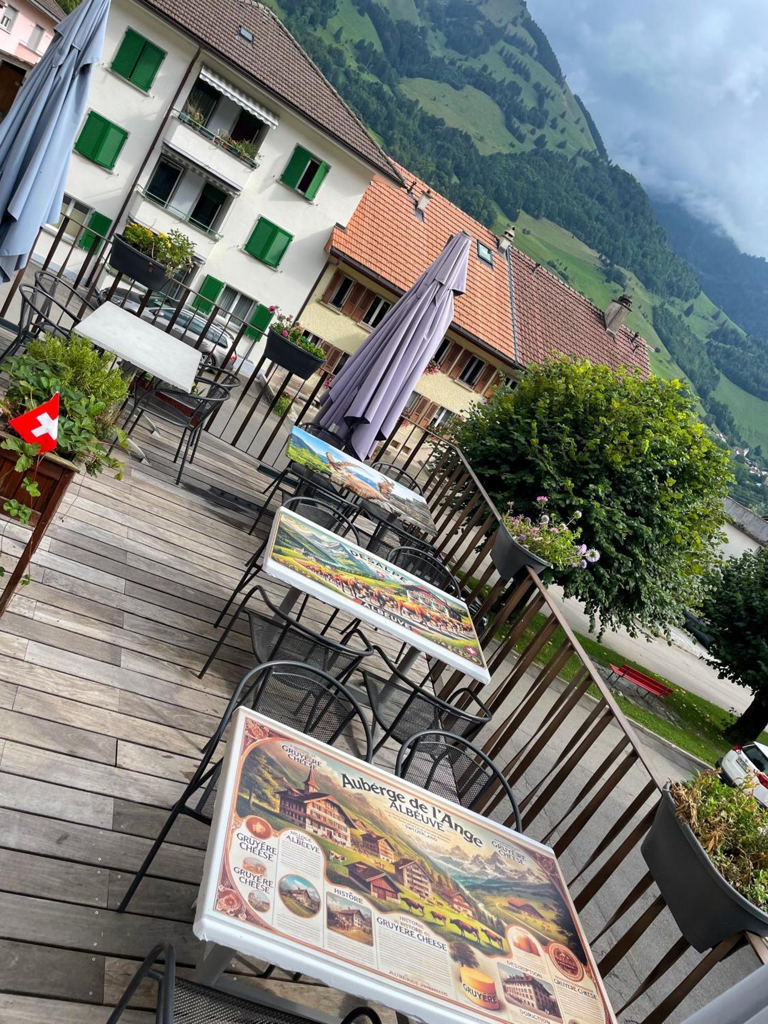 Auberge De L'Ange Albeuve Kültér fotó